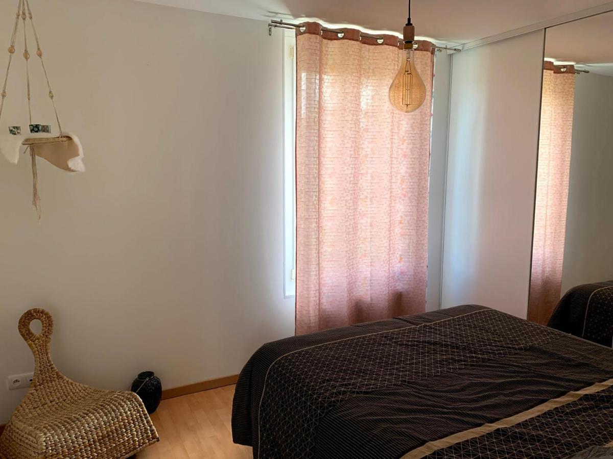 Appartement Cosy A Quelques Minutes Du Centre ชาลงส์-อ็อง-ชองปาญ ภายนอก รูปภาพ