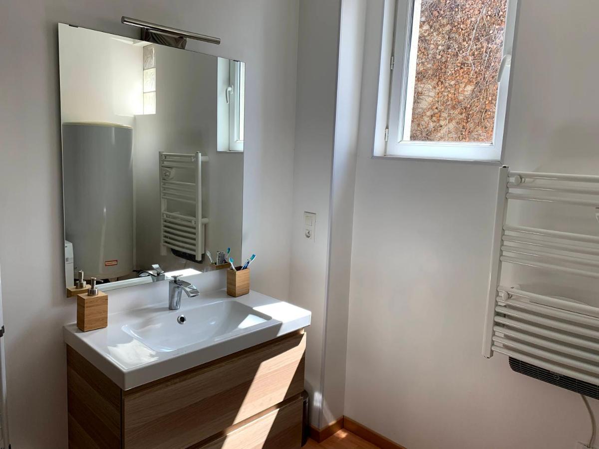 Appartement Cosy A Quelques Minutes Du Centre ชาลงส์-อ็อง-ชองปาญ ภายนอก รูปภาพ